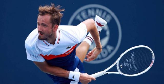 开云手机版-张奔斗:梅总和阿卡,你俩还是不是美网热门了?